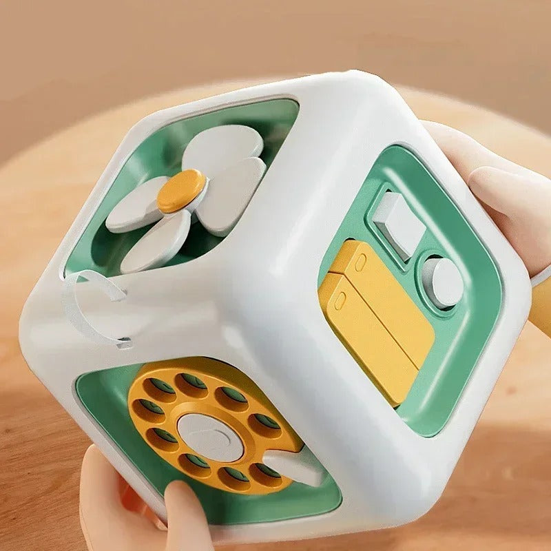 Cubo sensorial Montessori 6 em 1 da Zem Kids, brinquedo educativo portátil com gaveta para desenvolver coordenação motora.