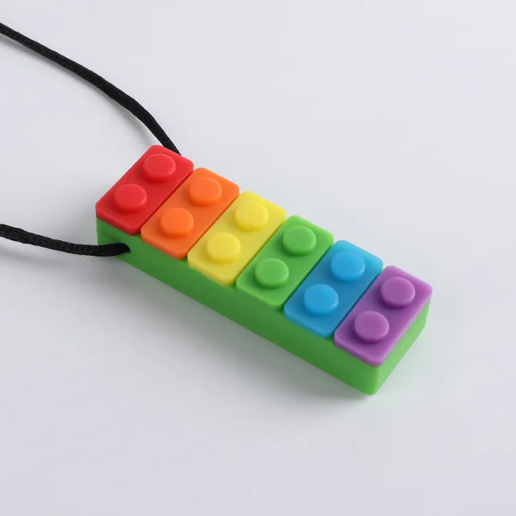 Colar mordedor sensorial em silicone da Zem Kids, com bloco regulador para ajudar no autismo, TDAH e ansiedade.